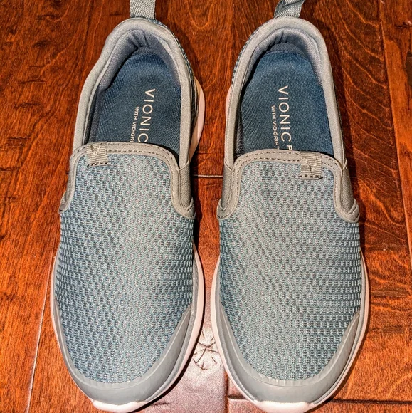 Vionic Womens Julianna Sz 5 Sage Green Slip-on Sneaker Mesh Work Shoe Comfort - Picture 2 of 12